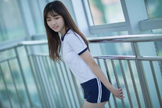 2025新澳天天免费大全_: 关键时刻的反省，未来又能否赢得胜利？